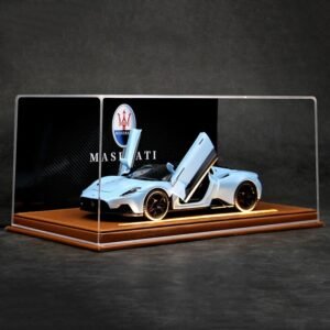 1/24 Maserati MC20 With Lighted Leather Display Case