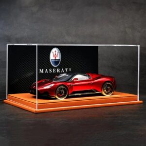 1/24 Maserati MC20 Convertible with Lighted Leather display case