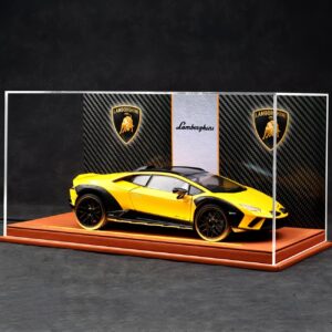 1/18 Lamborghini Huracán Sterrato With Display Case