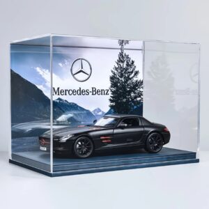 1/18 Benz SLS AMG with Display Case