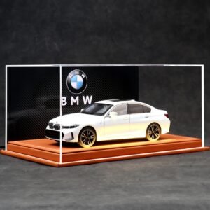 1/24 BMW 325 Li with Display Case