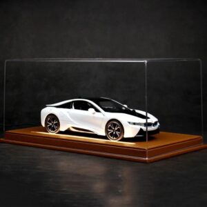 1/24 BMW I8 with Lighted Leather Display Case