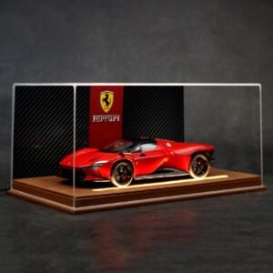 1/24 Ferrari Daytona SP3 With Display Case