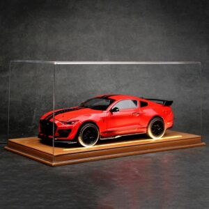 1/18 Ford Mustang Shelby GT500 With Lighted Leather Display Case