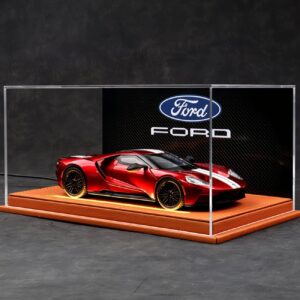 1/24 Ford GT With Display Case