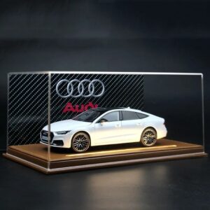 1/24 Audi A7 With Display Case