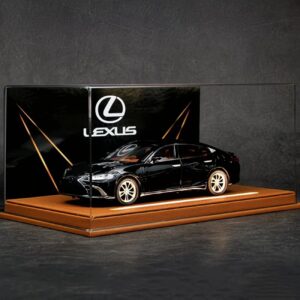 1/24 Lexus ES300H With Display Case