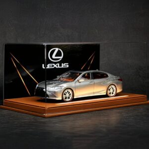 1/24 Lexus ES300H With Display Case