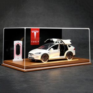 1/24 Tesla Model X With Display Case